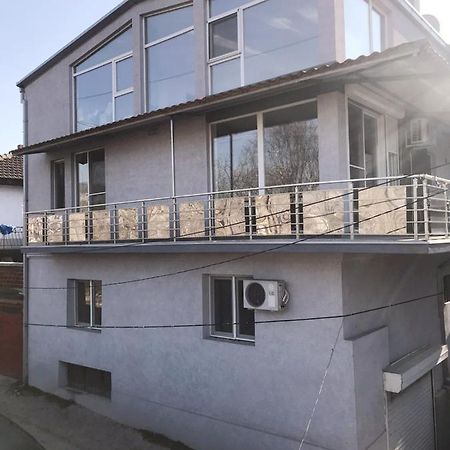 Lydia Center Apartment Велес Екстериор снимка